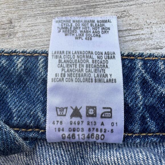 VTG Levi Strauss Denim Vest Sz Misses M 8-10 100% cotton Med Wash Y2K Western - Picture 11 of 11